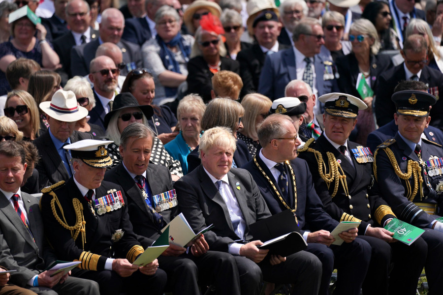 Johnson loa el coraje de las fuerzas británicas en la guerra de las Malvinas