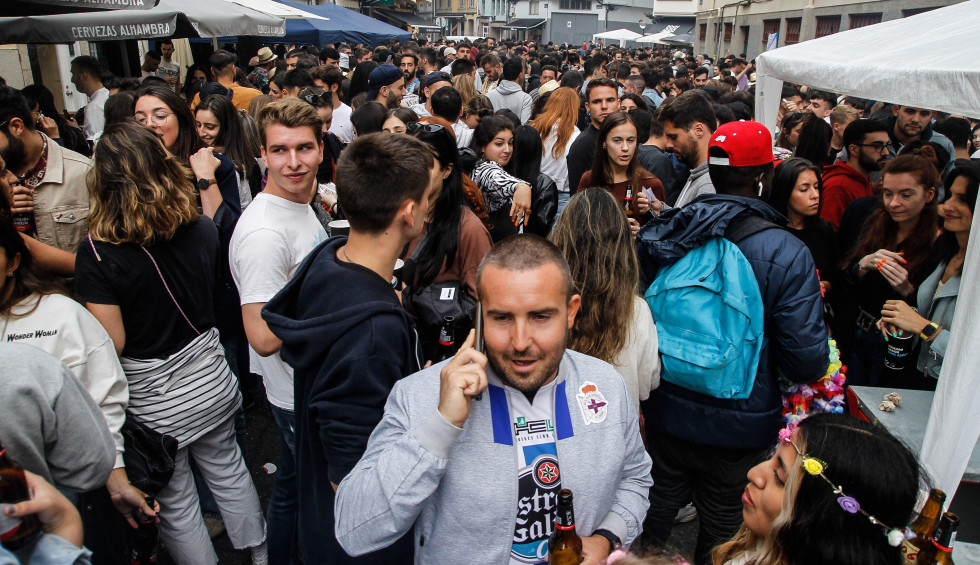 La calle San Juan mostró este aspecto durante la tarde del día 23  javier alborés