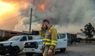 El fuego obliga a suspender la circulación de la línea de AVE Madrid-Galicia