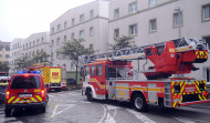 Los Bomberos de A Coruña rescatan a un bebé que se quedó encerrado en un coche