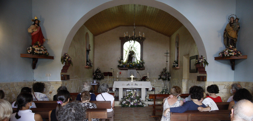 La Romería de Santa Ana vuelve a acercar cientos  de visitantes hasta Mera