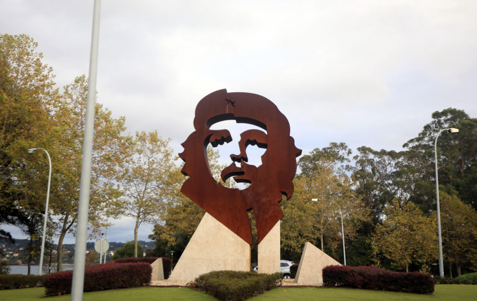 Oleiros cortará la rotonda de Che Guevara en horario nocturno por las obras de la red de agua