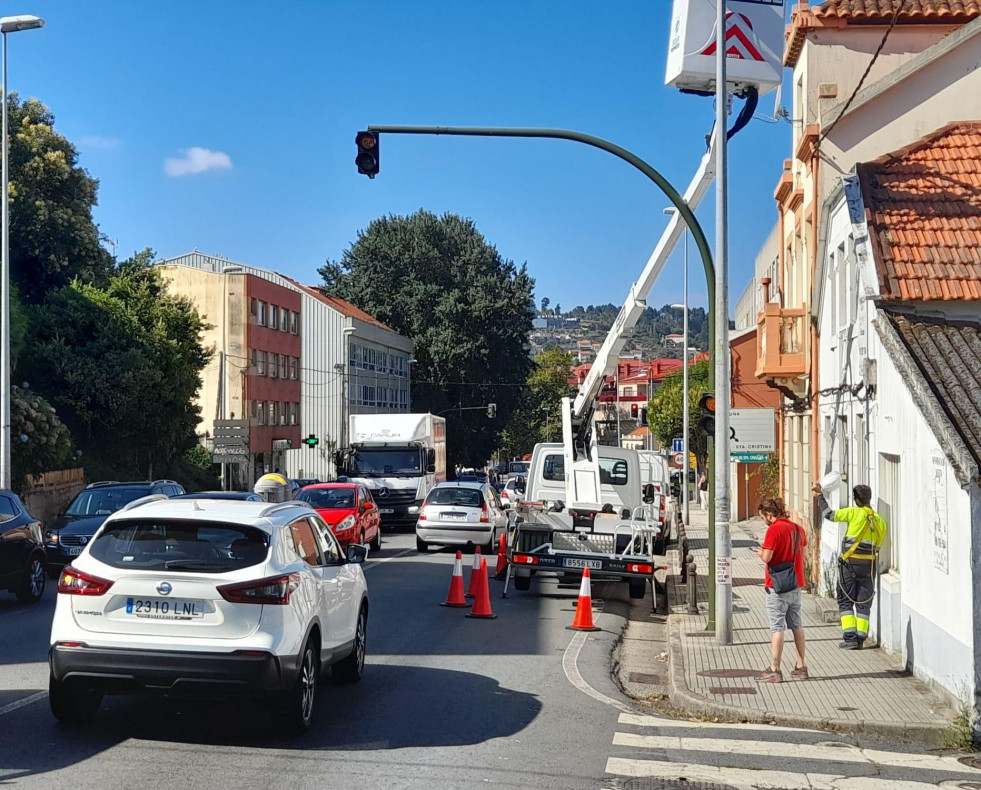 Instalacion de camaras de vigilancia en la avenida del Che Guevara en Santa Cristina