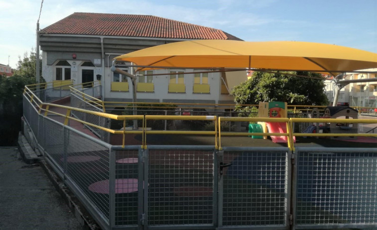El pleno municipal aprueba la gratuidad de la matrícula para la escuela infantil A Ceboliña
