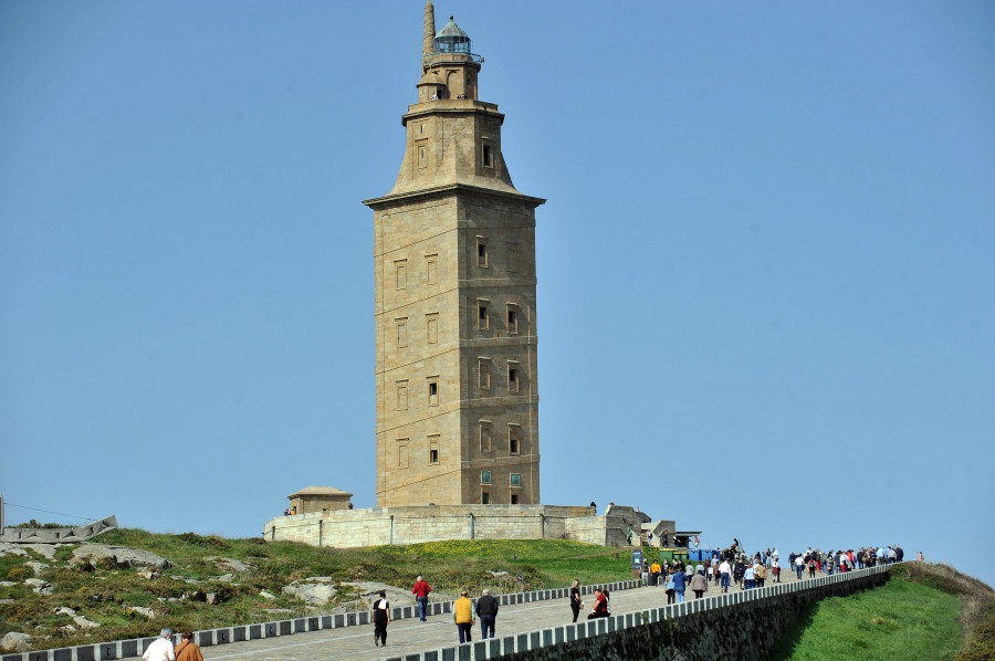 El PP pide un plan de trabajo integral para la Torre de Hércules