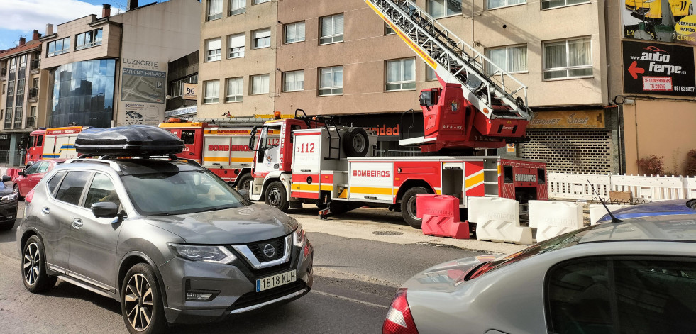 Un incendio en un desván hace saltar las alarmas en Perillo