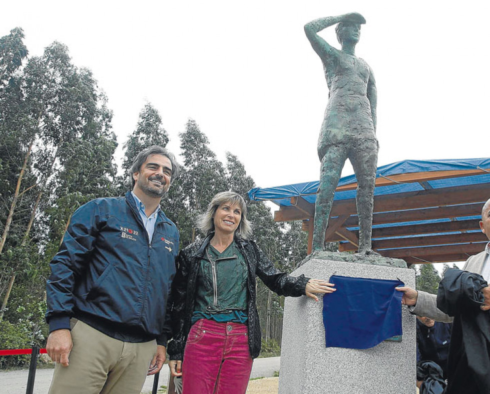 En la inauguración del complejo estuvo el vicepresidente de la Xunta, Diego Calvo, y la directora de