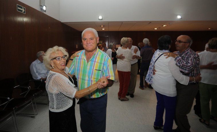 Vuelven los bailes de mayores de A Coruña: lugares, fechas y horas