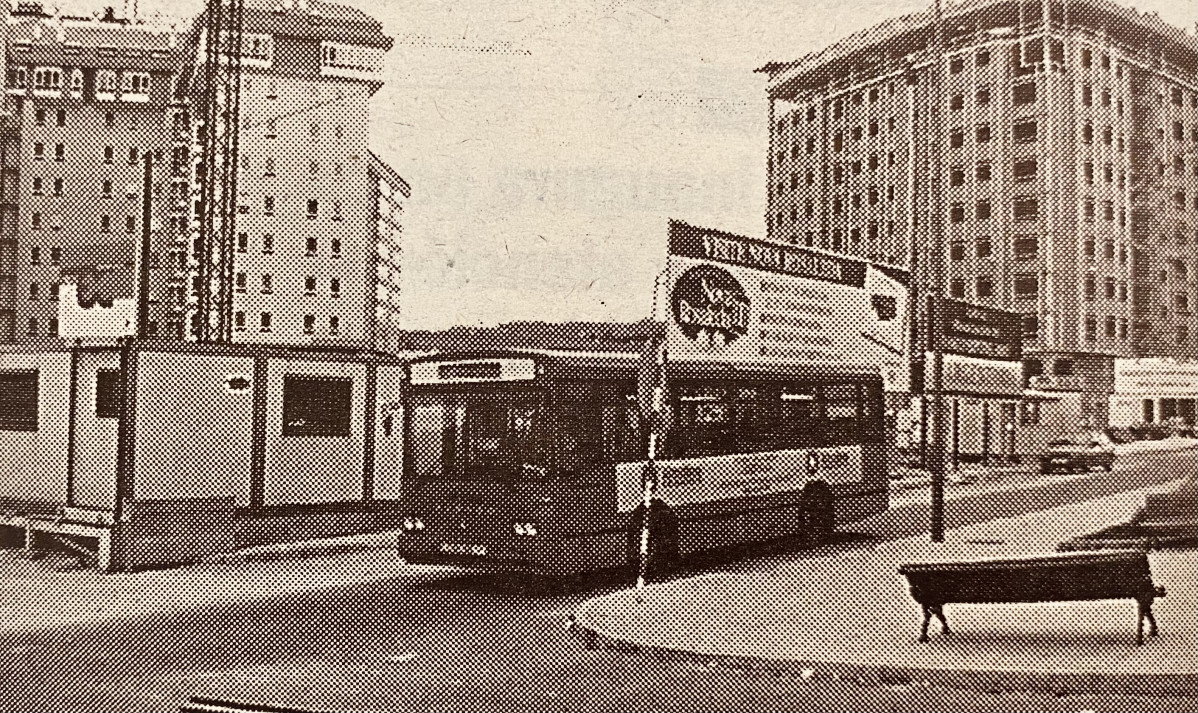 Los vecinos de Los Rosales ya pueden disfrutar del bus 1997