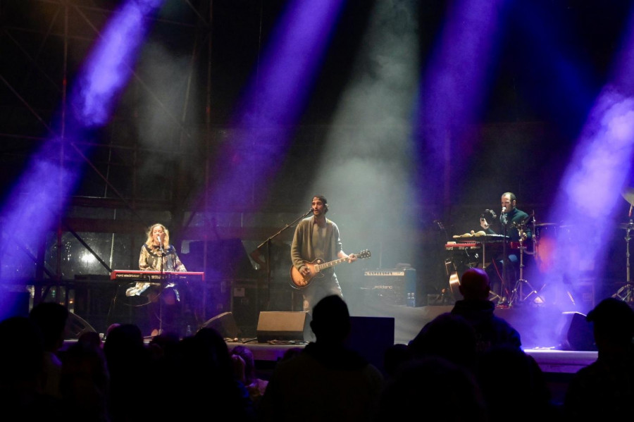 Un fin de semana con música en el Puerto y Los Pitufos en Marineda