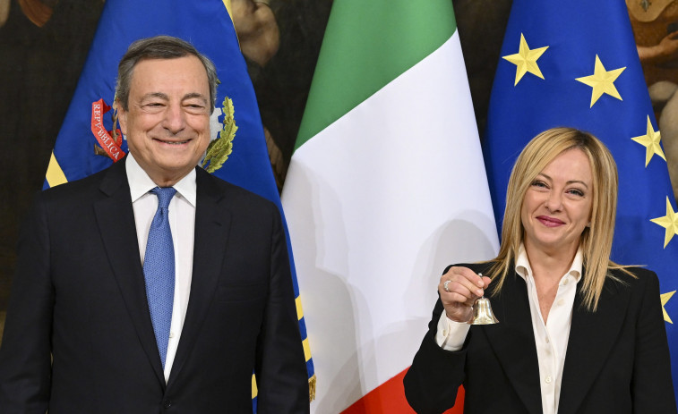 Giorgia Meloni completa ante Mario Draghi el traspaso de poder en Italia