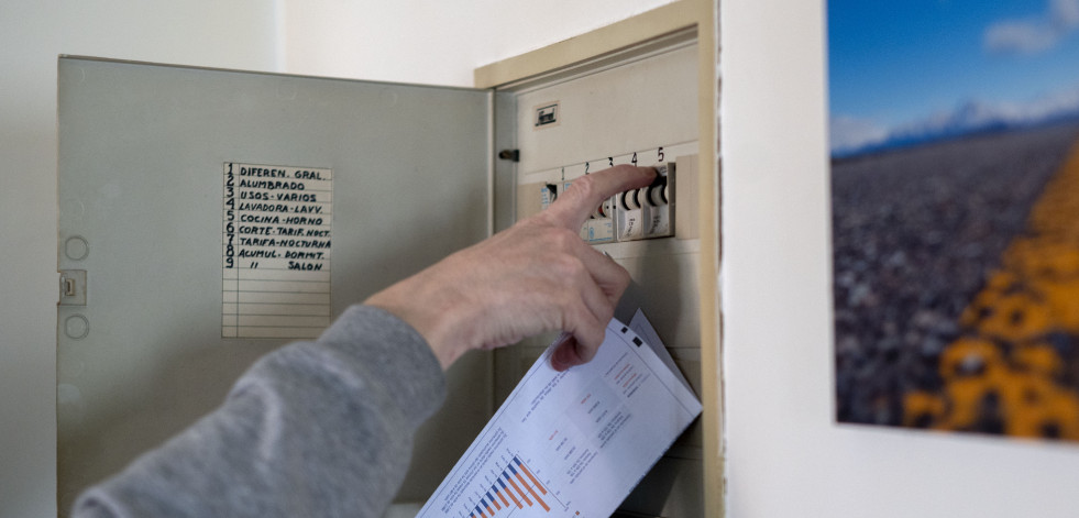 El precio de la luz repunta un 3,2% este viernes