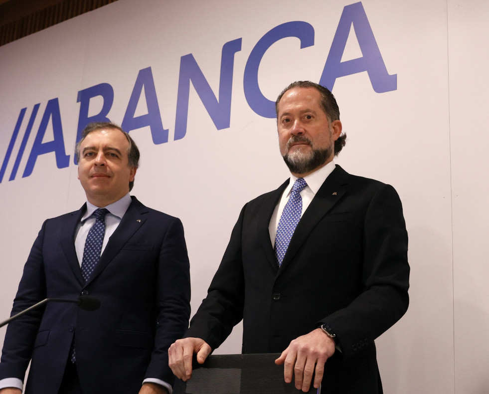 El presidente de Abanca, Juan Carlos Escotet (d) y el consejero delegado, Francisco Botas (i) p  AEC