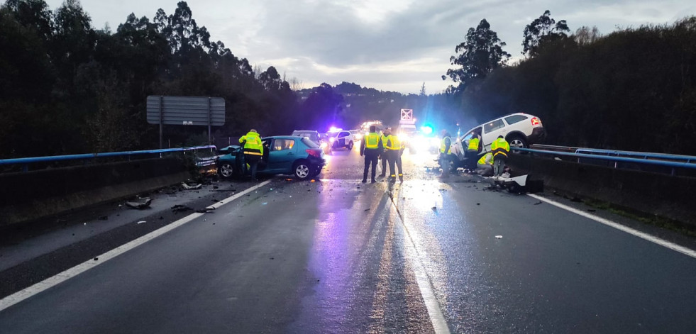 Continúa estable en la UCI la mujer del matrimonio herido en el accidente de la AP-9 en Bergondo