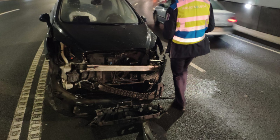 Una salida de vía obliga a cortar un carril en el túnel de La Marina