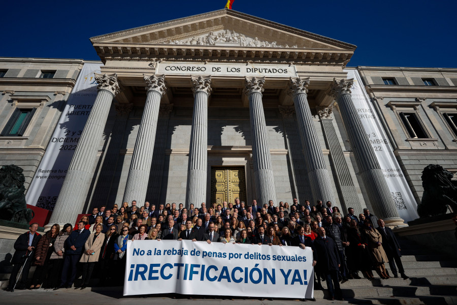 El Gobierno y sus aliados rechazan la petición del PP para revisar la ley del solo sí es sí