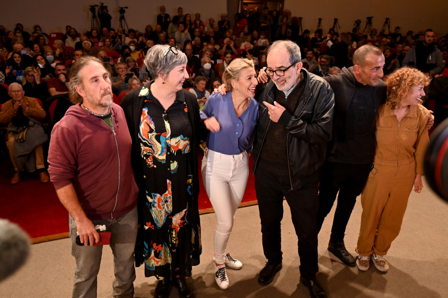 La presentación del proyecto político de Yolanda Díaz en A Coruña superó las expectativas de la propia organización