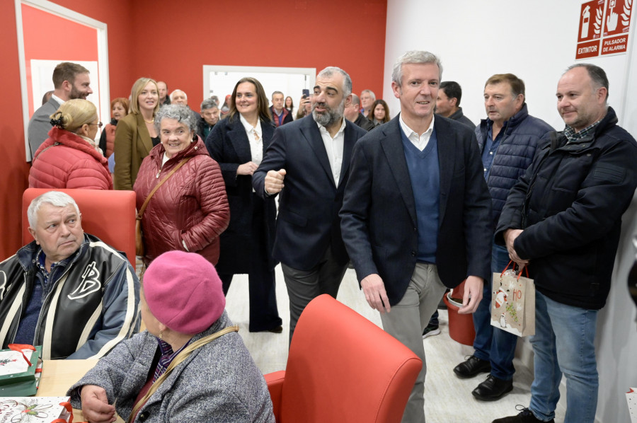 Rueda inaugura el Centro de Maiores de Oza-Cesuras, que abrirá en enero con 40 plazas