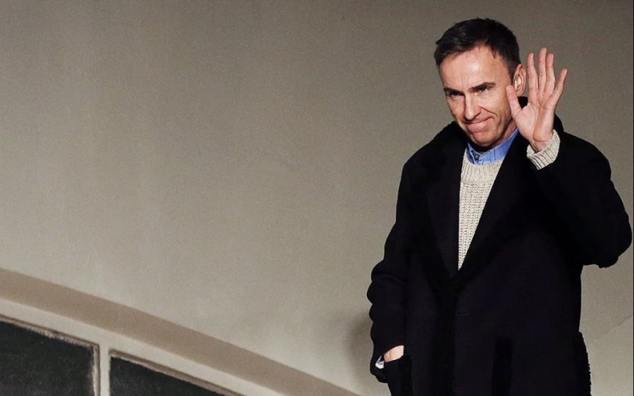 Raf Simons cierra su marca