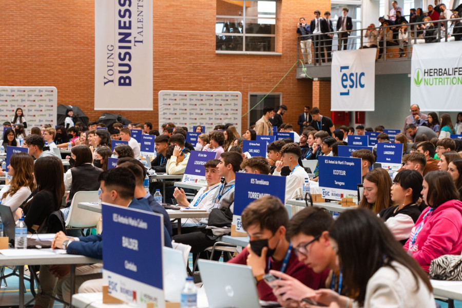 Más de 1.300 jóvenes de 39 centros gallegos compiten por ser el mejor empresario virtual en el Young Business Talents