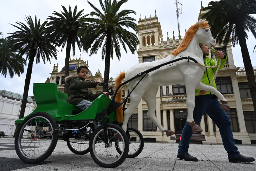 Méndez Núñez pierde a sus caballitos, que el Ayuntamiento quiere recuperar en “primavera-verano”