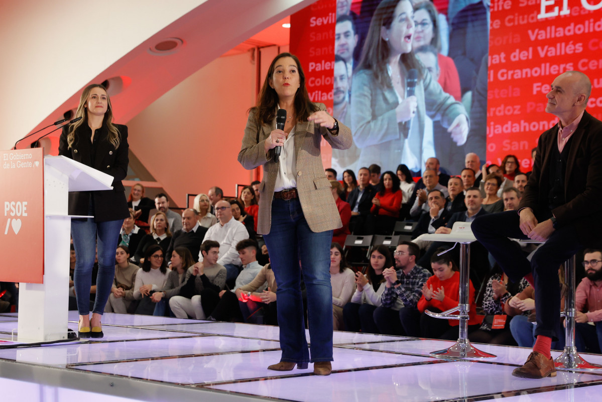 Inu00e9s Rey (c) durante la presentaciu00f3n de los candidatos socialistas para las elecciones municipales de 2023