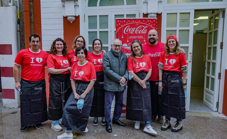 La Cocina Económica y Coca-Cola reparten 1.400 comidas para familias vulnerables