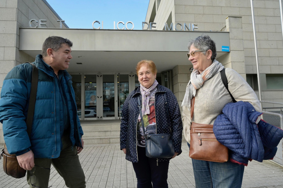 La asociación vecinal de Monelos se escribe con eme de mujer