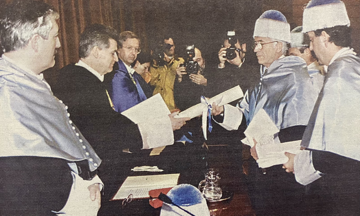 Honoris causa a Neira Vilas 1998