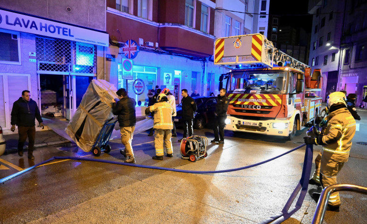 Se declara un incendio en una lavandería de la calle Puente