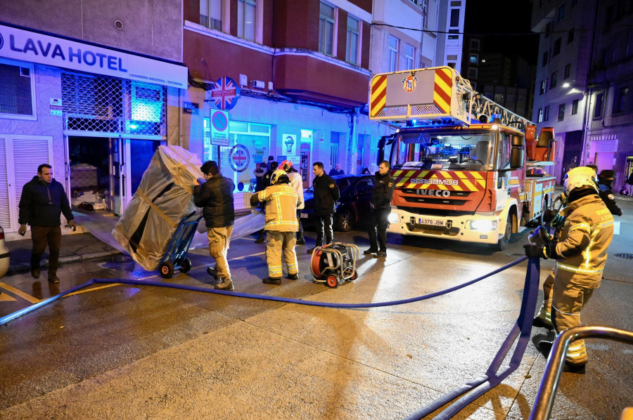 Se declara un incendio en una lavandería de la calle Puente