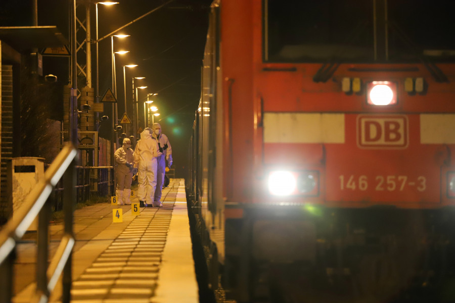 Dos muertos y 7 heridos en un ataque a cuchilladas en un tren regional alemán