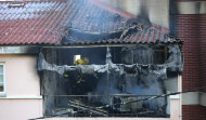 El incendio de un piso obliga a desalojar un edificio de Fonteculler en el que residen varias familias