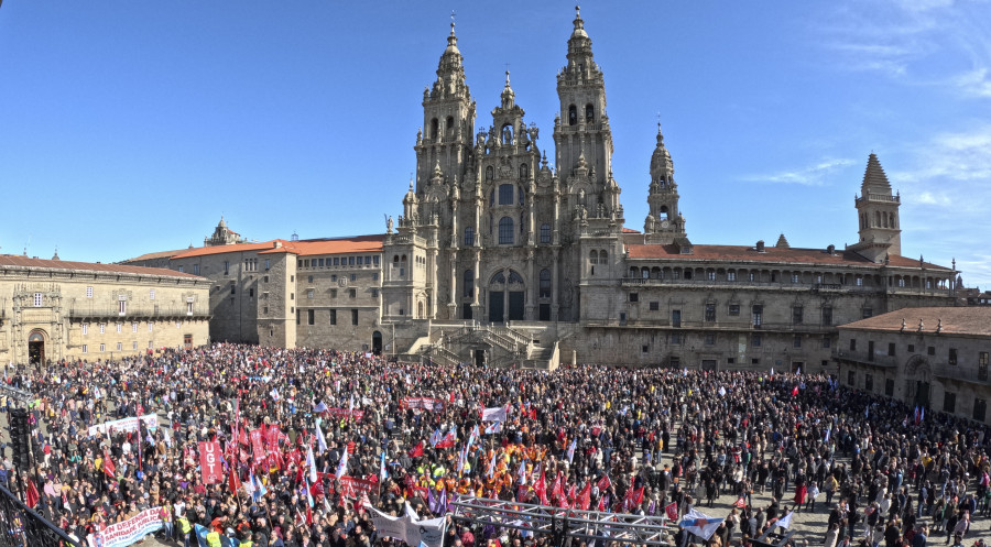 La Xunta “toma nota” de la protesta por la sanidad entre nuevas críticas