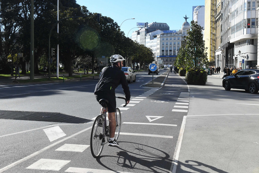 Mobi-Liza insta a reforzar la red de BiciCoruña y ampliar aceras para crear la ciudad “ideal”