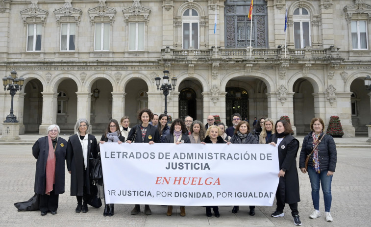 La huelga de letrados judiciales suspende un juicio de lesiones y otro de estafa en A Coruña