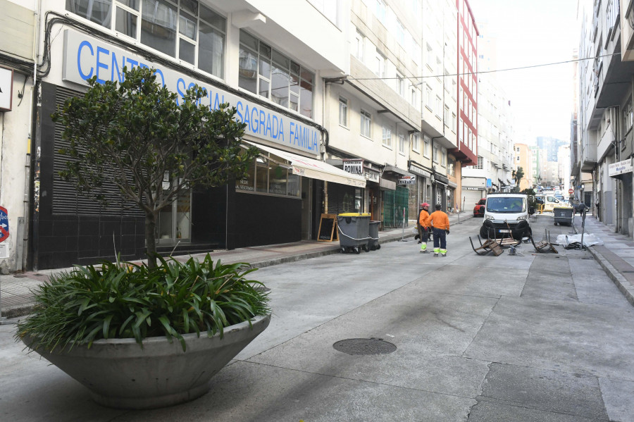 Los residentes creen que la peatonalización pone la Sagrada Familia, en A Coruña, “en primera línea”