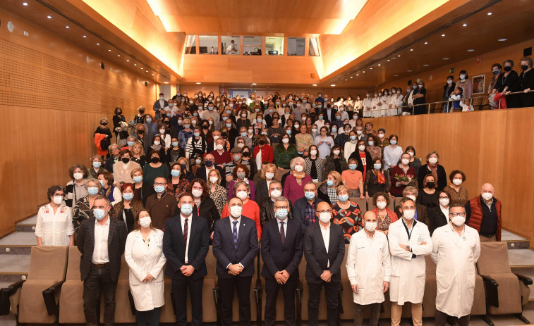 Homenaje al trabajo y entrega de los 260 sanitarios que se jubilan en A Coruña