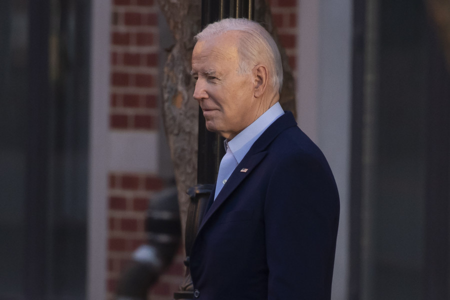 Biden impone límites a las inversiones de EE.UU. en ciertas empresas tecnológicas chinas