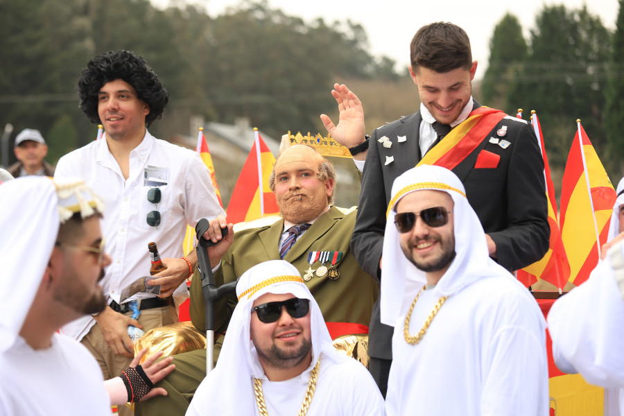 El Entroido de Veiga vuelve a lo grande con un multitudinario desfile en Culleredo