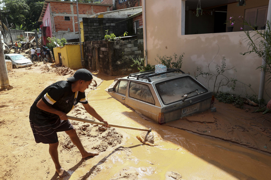 Sube a 54 el número de muertos por las lluvias en Sao Paulo