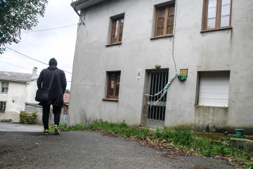 Fachada de la casa en la que se produjo el crimen de Paderne @Quintana