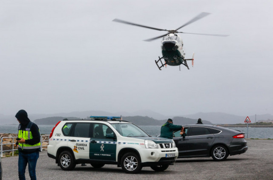 Avistan un narcosubmarino frente a la costa de Arousa