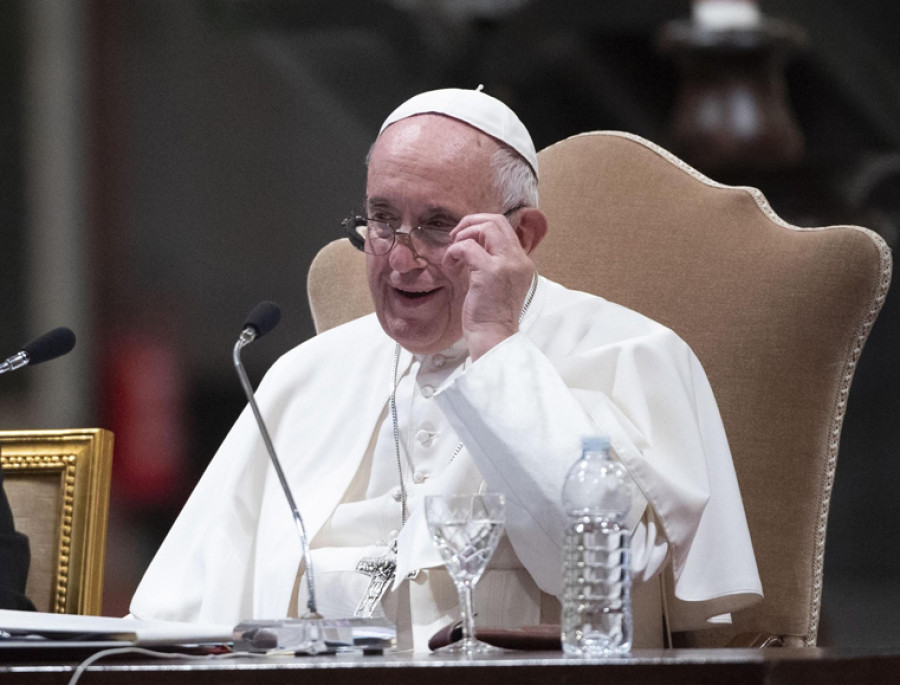 El papa recibe a Martínez-Almeida como “heredero de la gran Manuela”