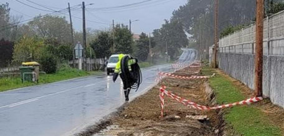 Comienza la construcción de la senda entre Guísamo y el límite con Cambre