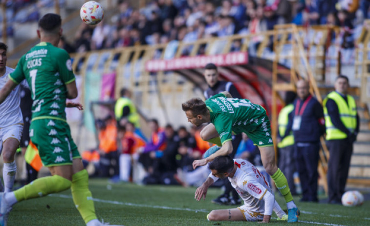 La Cultural doma al Deportivo, pero no a su afición (1-0)