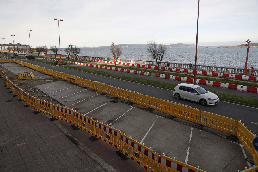 El Paseo Marítimo registra la mayor retirada de aparcamiento del mandato