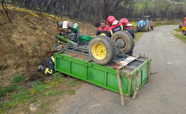 Muere un hombre de 89 años al sufrir un accidente con su tractor en Riós