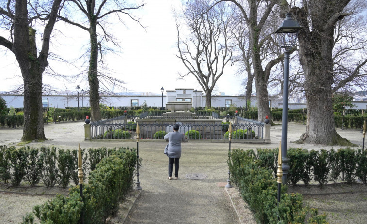 A Coruña plantará olmos resistentes a la grafiosis en los jardines de San Carlos