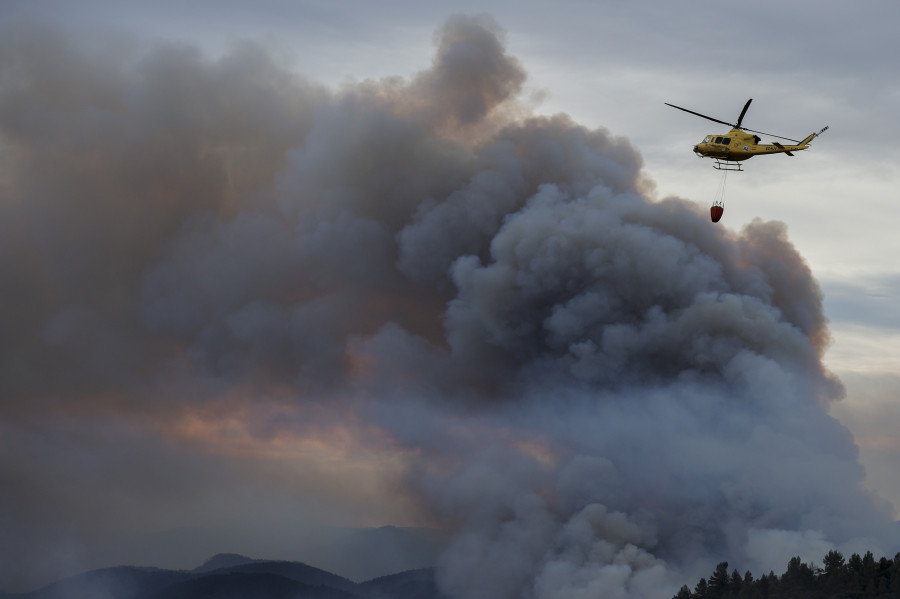 Controlado el incendio de Crecente en Pontevedra que afecta a unas 100 hectáreas